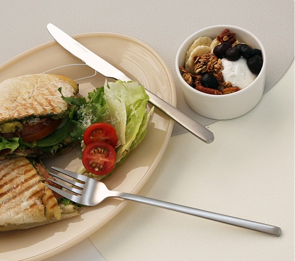 Seoul Minimalist Matte Fork & Knife Set for 4 (8-Piece) user photo