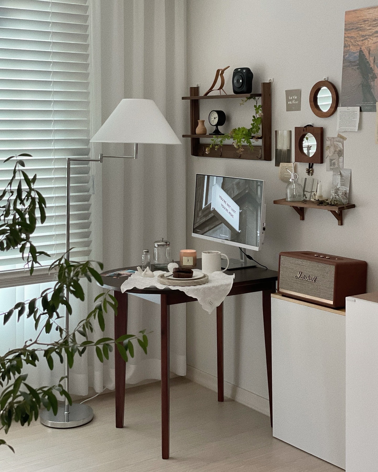 Aiden Teak 半楕円 テーブル 800 ダークブラウン　韓国インテリア Aiden Teak 半楕円 テーブル 800 ダークブラウン 韓国インテリア