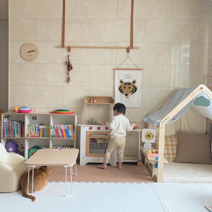 short form carousel card thumbnail