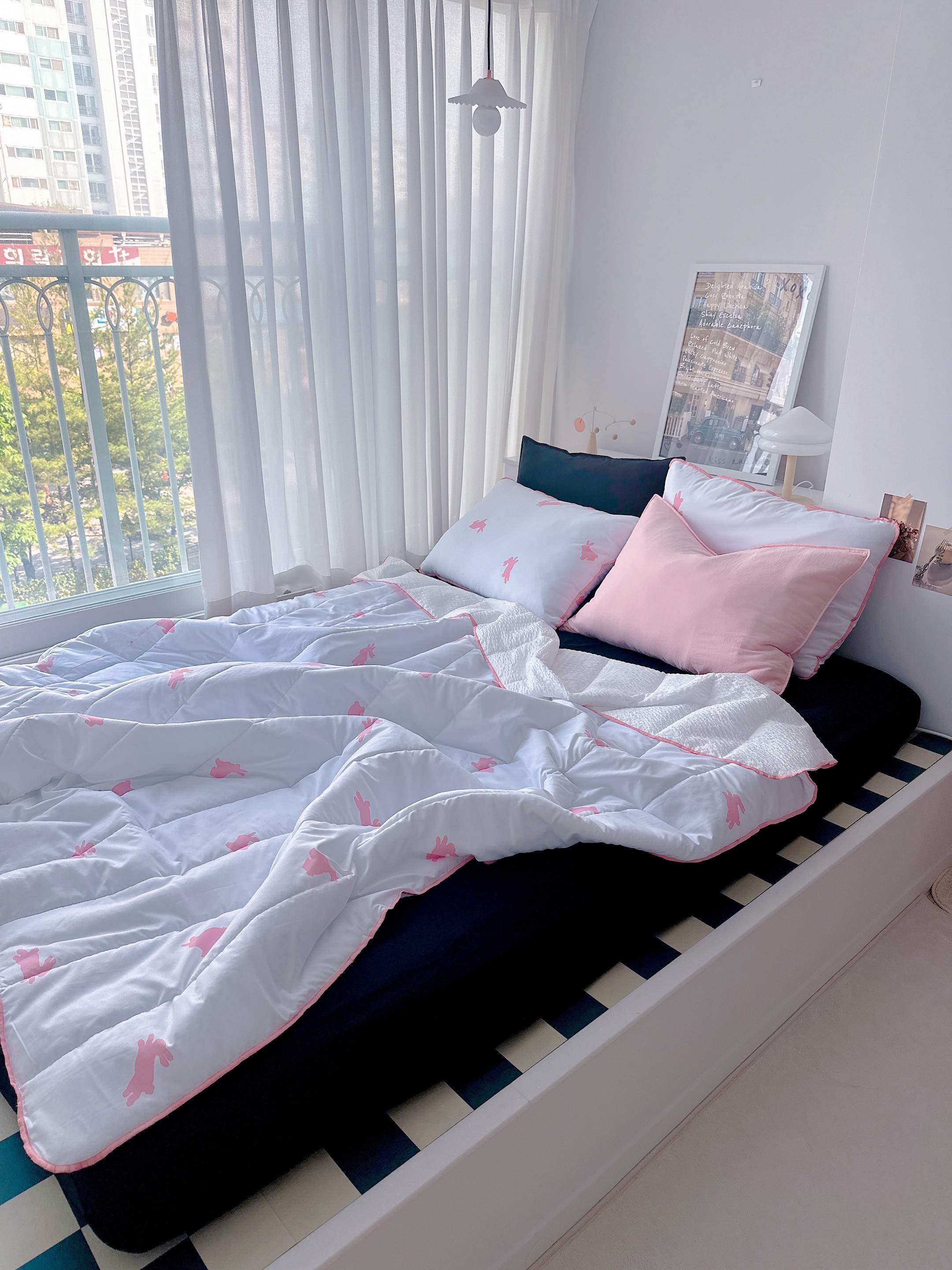 Summer Bunny Cool-Touch Seersucker Comforter Set user photo
