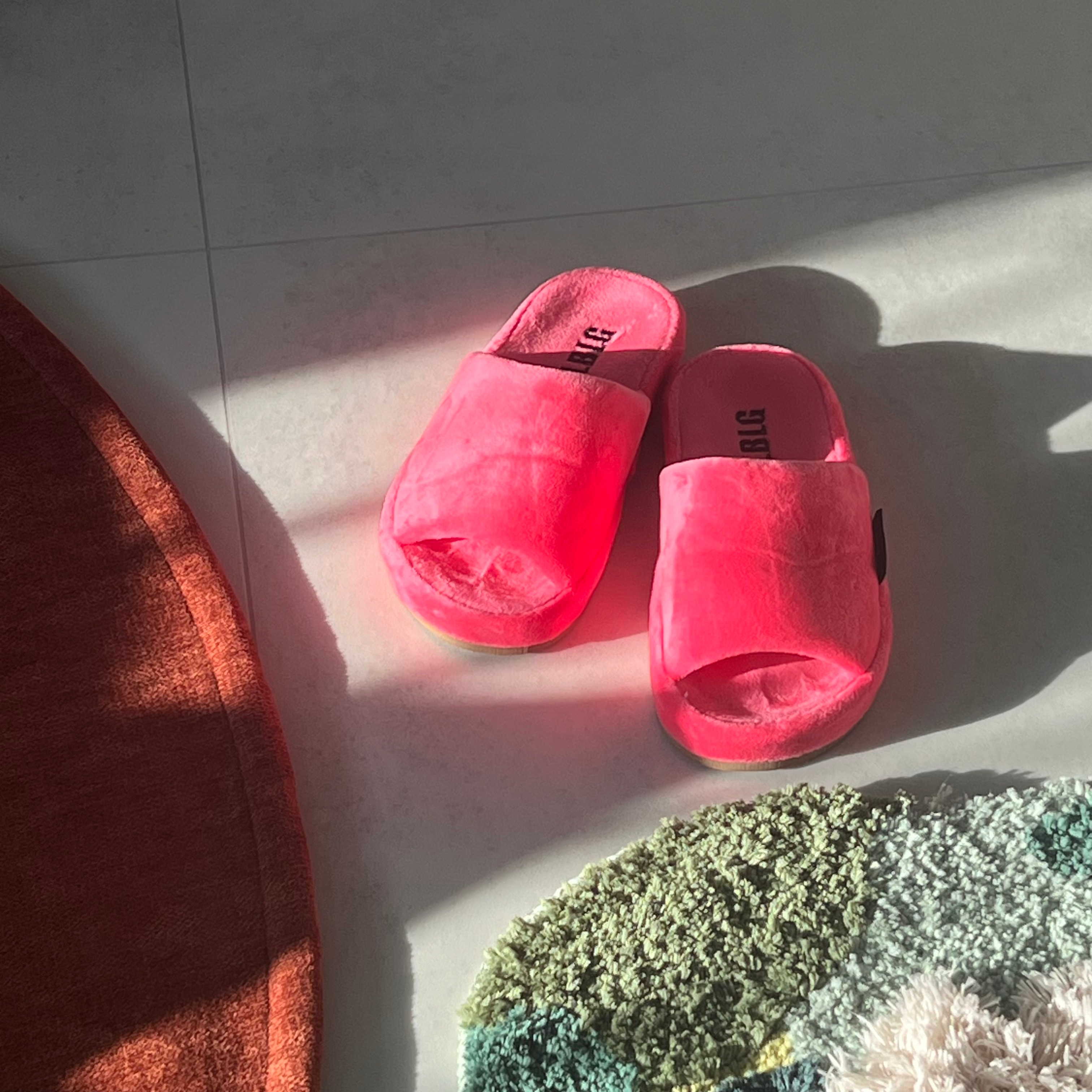 Rollin Velvet Room Slippers user photo