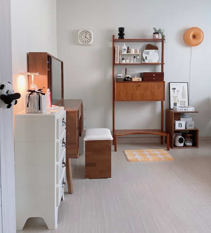 Tagged posts featuring Mid-Century Vintage Steel Drawer Chest 1