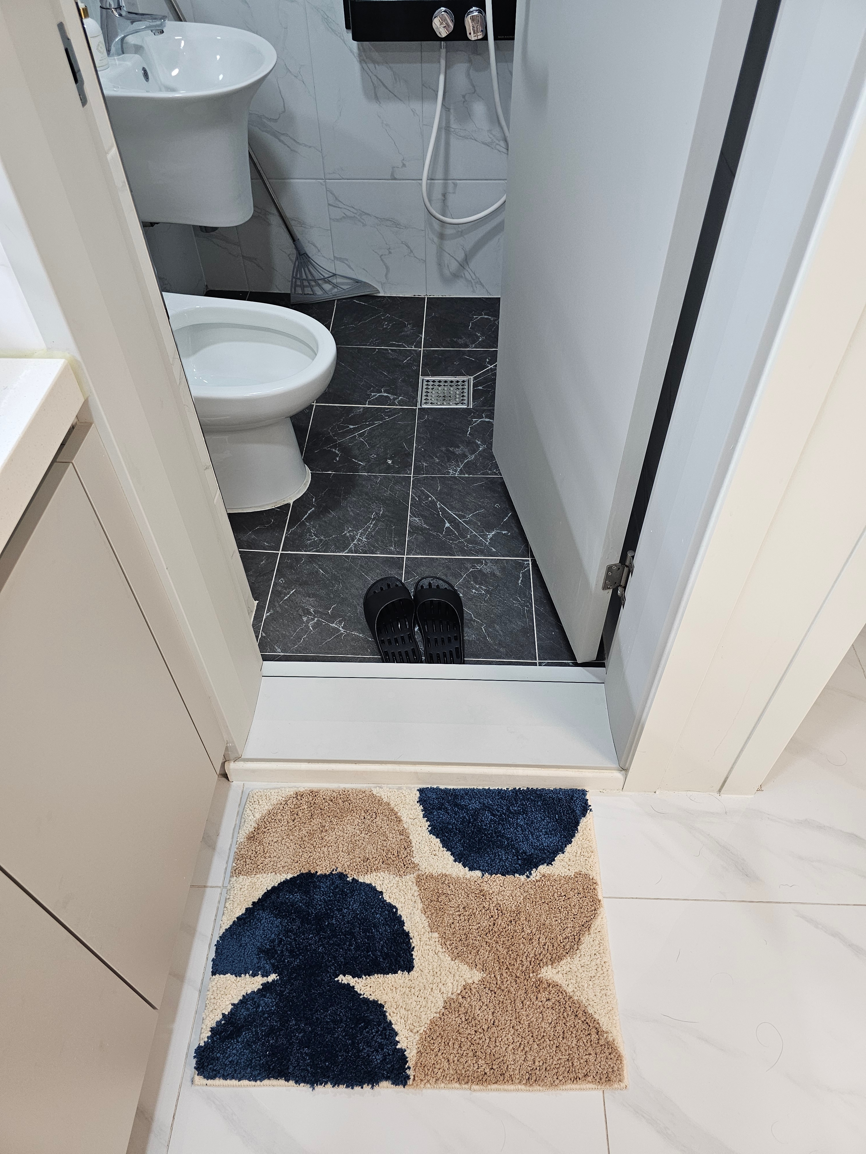 Jacquard Bath & Kitchen Mat user photo
