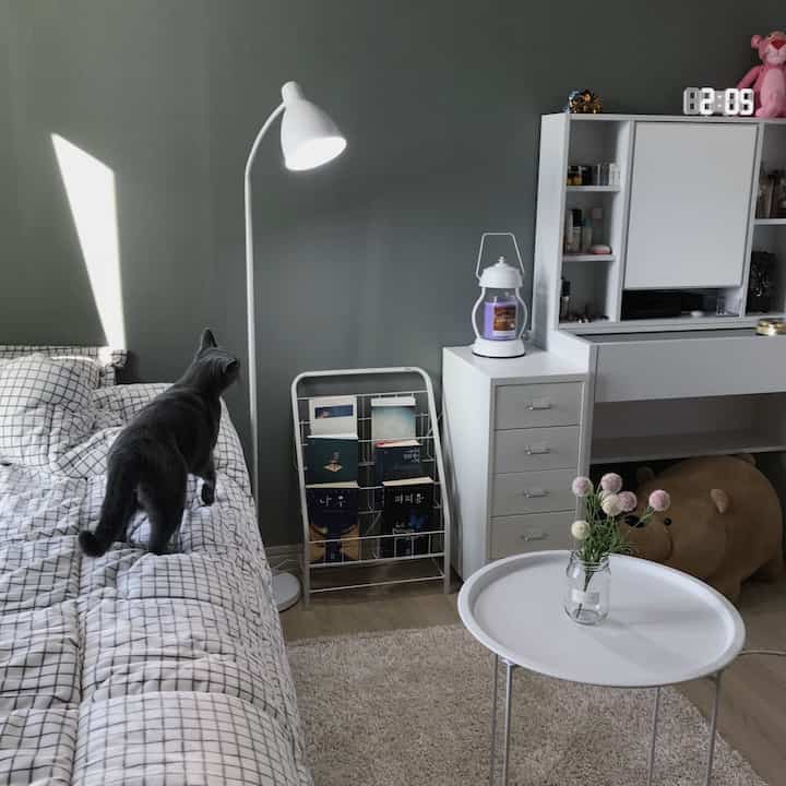 CREAM 3段 マガジンラック ［2色］を使ったコーディネート 1