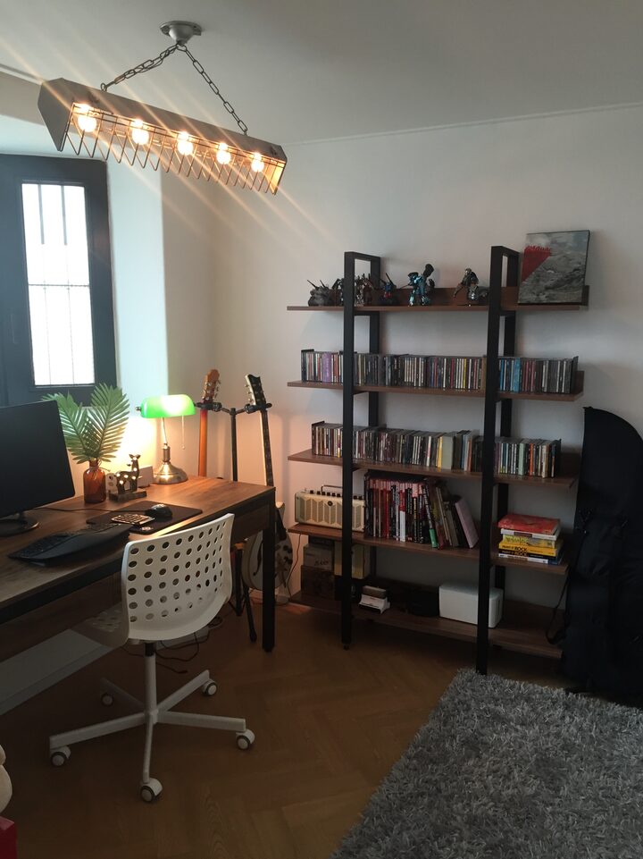 short form carousel card thumbnail