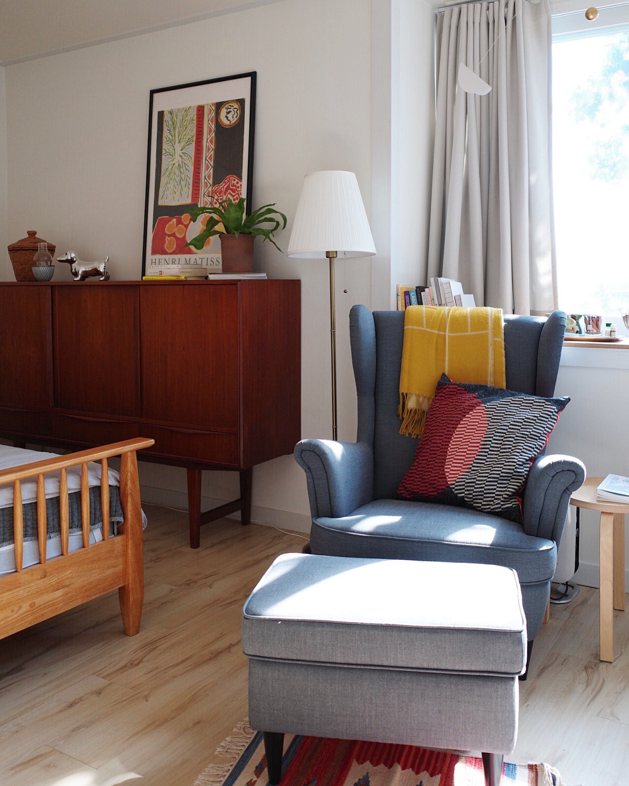 STRANDMON ストランドモン 子ども用アームチェアを使ったインテリア