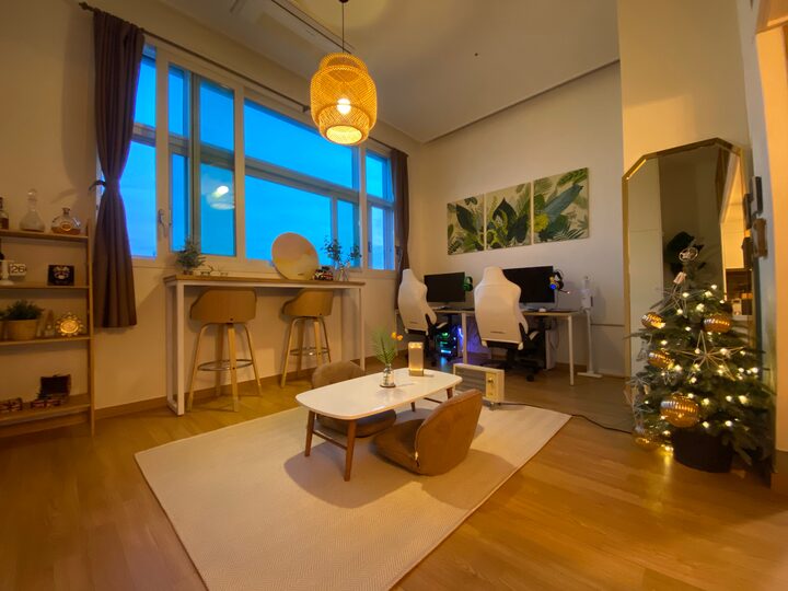 short form carousel card thumbnail