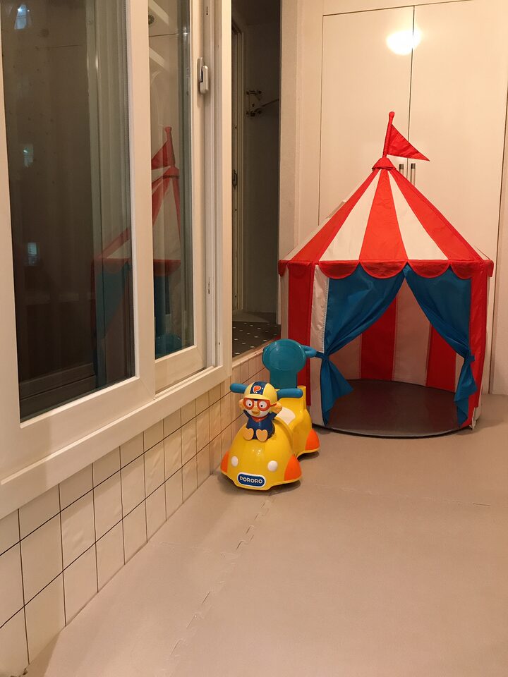 short form carousel card thumbnail