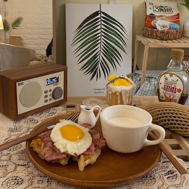 short form carousel card thumbnail