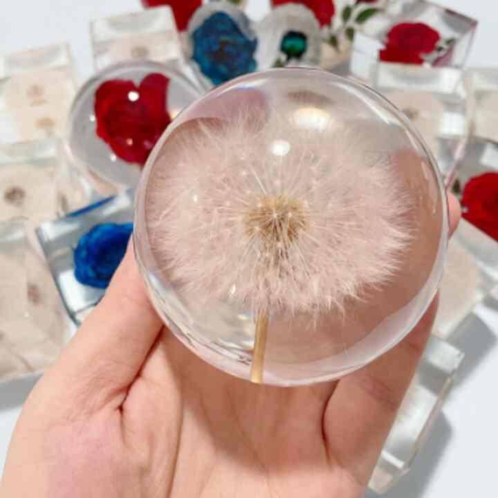 クリスタルタンポポ ペーパーウェイト