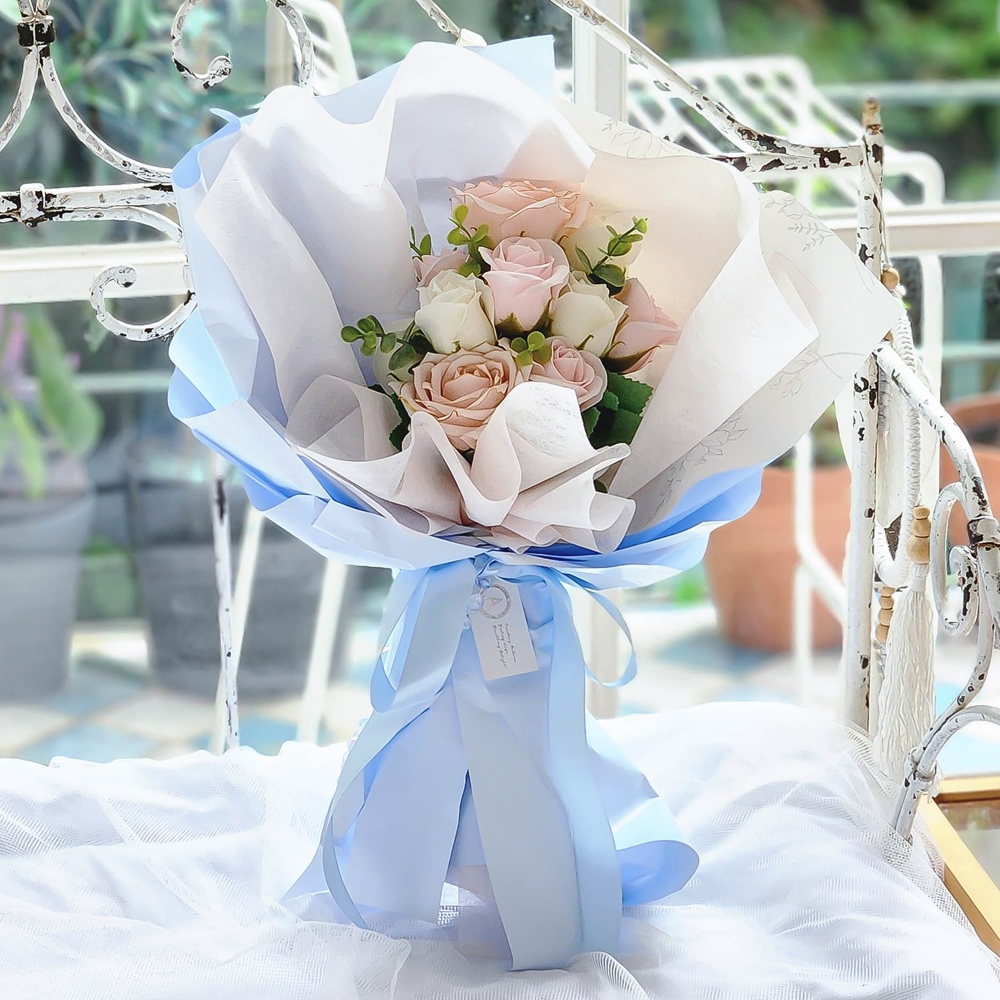 진주 장미 꽃다발 (2 Colors) 비누꽃 졸업 생일 기념일 축하꽃 선물 가격 비교 아스파시아 진주 장미 꽃다발 (2 Colors) 비누꽃 졸업 생일 기념일 축하꽃 선물