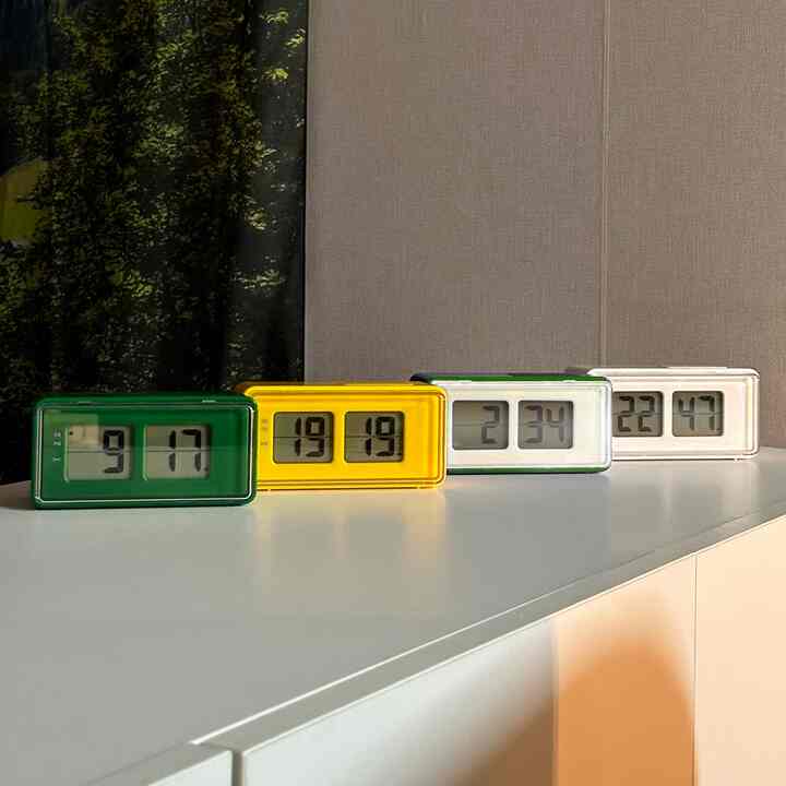 ORMI RETRO デジタルアラーム時計［4色］