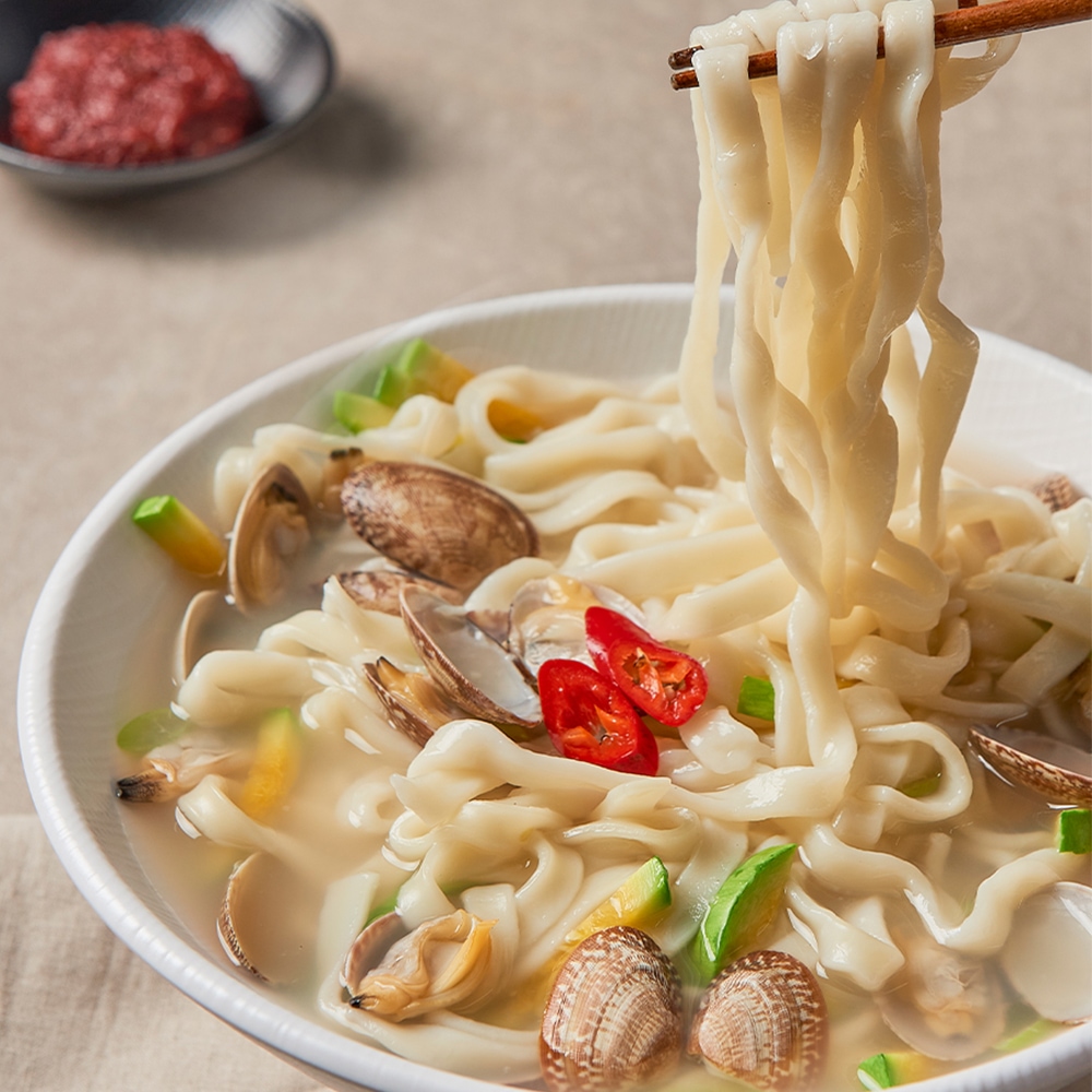 부드럽고 쫄깃한 생면 칼국수 6인분 국물 / 옹심이 / 비빔 3종 가격 비교 산해직송 부드럽고 쫄깃한 생면 칼국수 6인분 국물 / 옹심이 / 비빔 3종