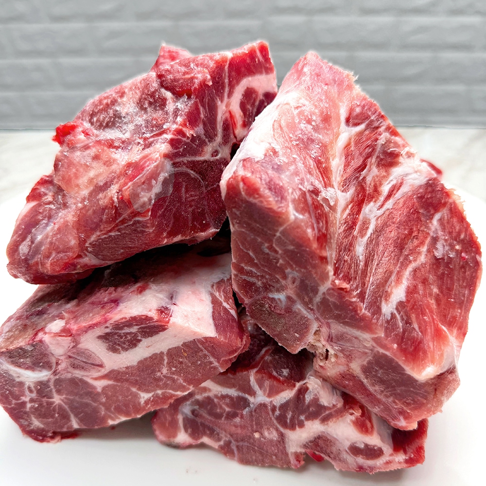바라던 감자탕용 살 많은 돼지 목뼈 1kg x 1팩 미국산