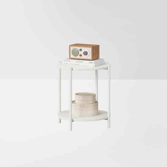 Poet ホテル ベッド 円形サイドテーブル