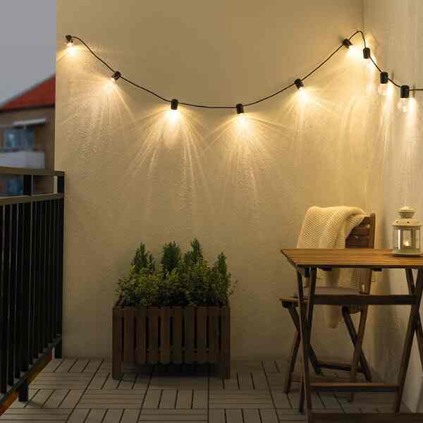 SVARTRÅ スヴァルトロー LEDライトチェーン 全12球