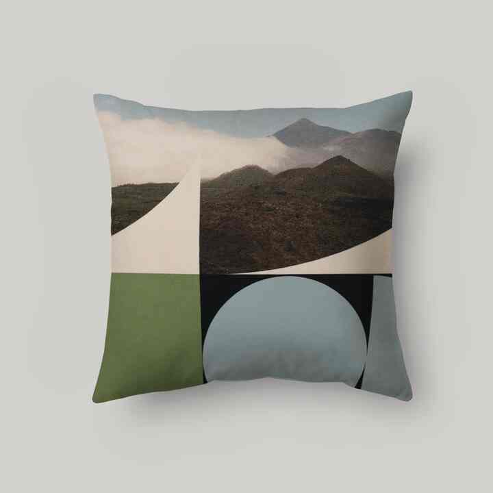 PEAK OF EXPEDITION クッションカバー