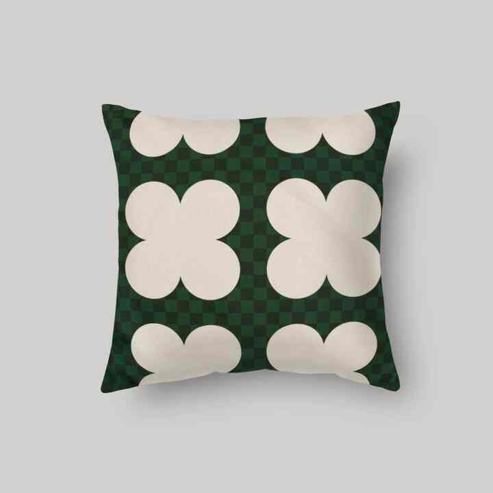 クッションカバー CLOVER IN HOLIDAY 50x50