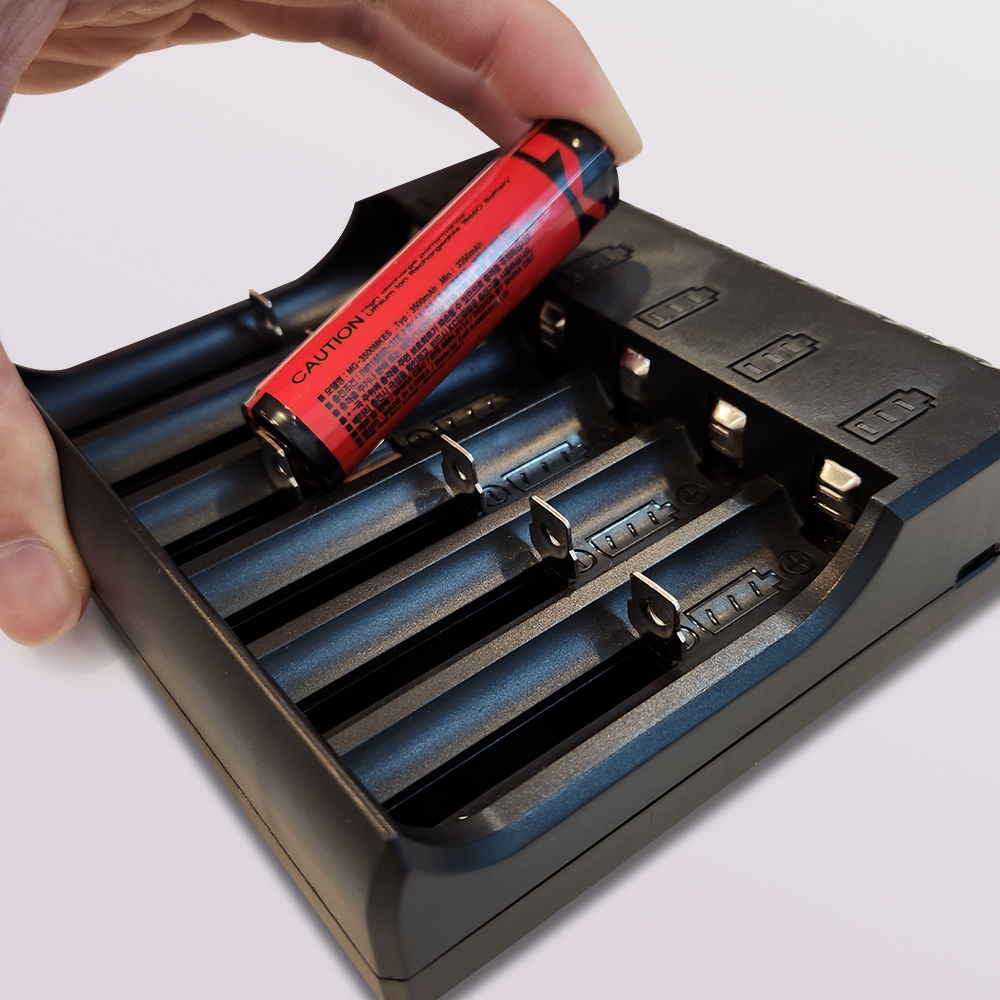 건전지·배터리 > C타입 18650 건전지 배터리 충전기 6구 | 오늘의집 쇼핑