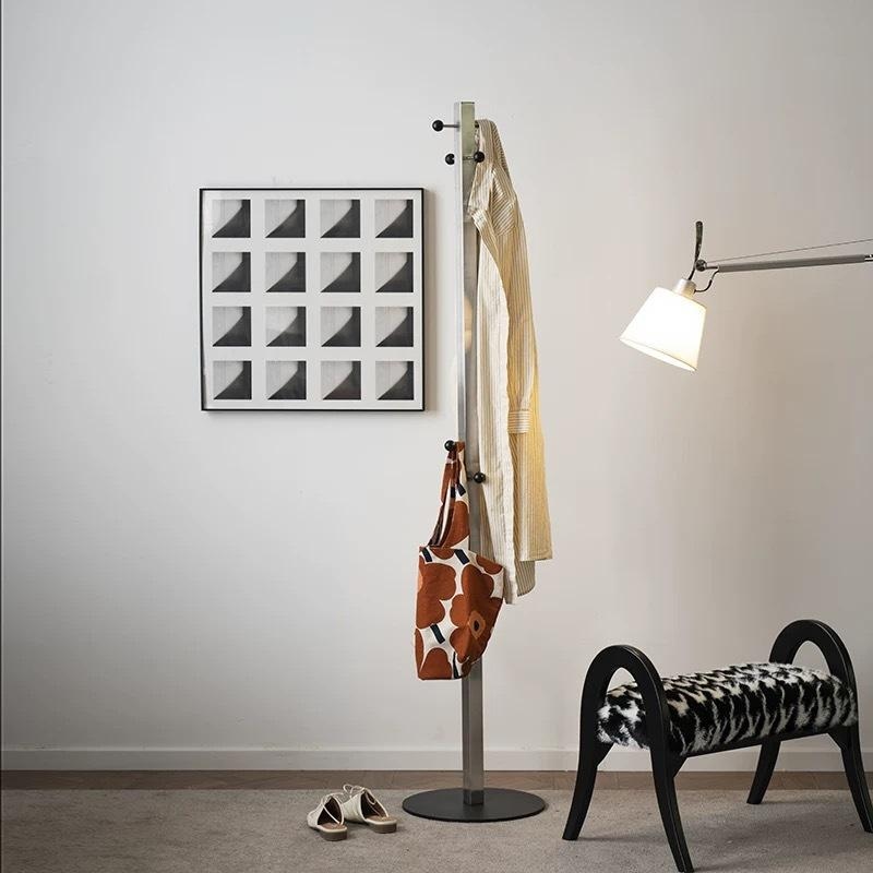 미드센추리 심플 모던 철제 스탠드 코트랙 드레스룸 행거 옷걸이