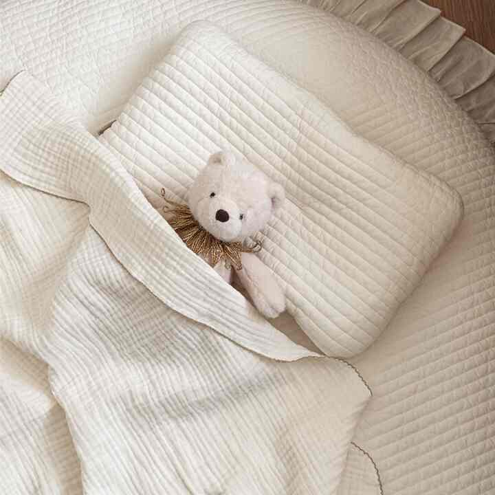 コットン100％ 新生児用フラット枕