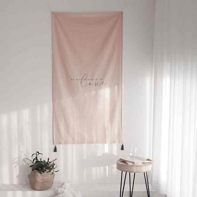 ラブ タイポ ファブリックタペストリー