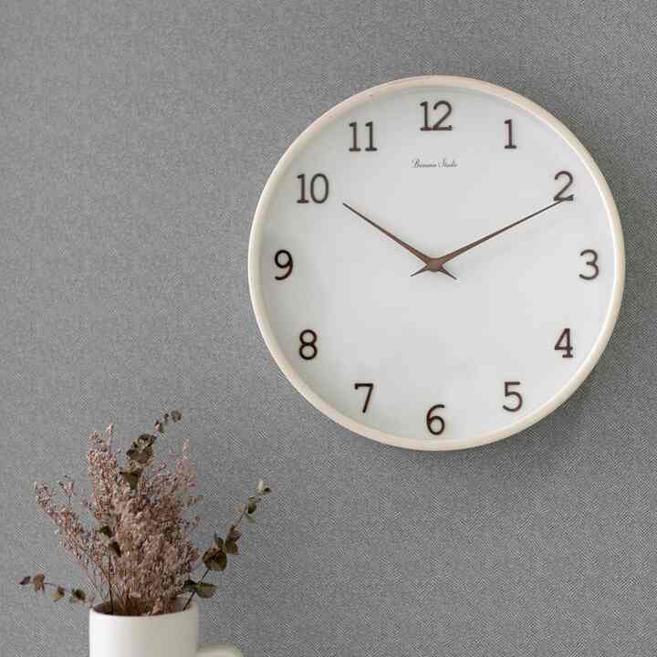 300 バニラ 静音 壁がけ時計［2色］