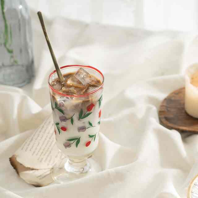 レトロフラワーゴブレットグラス