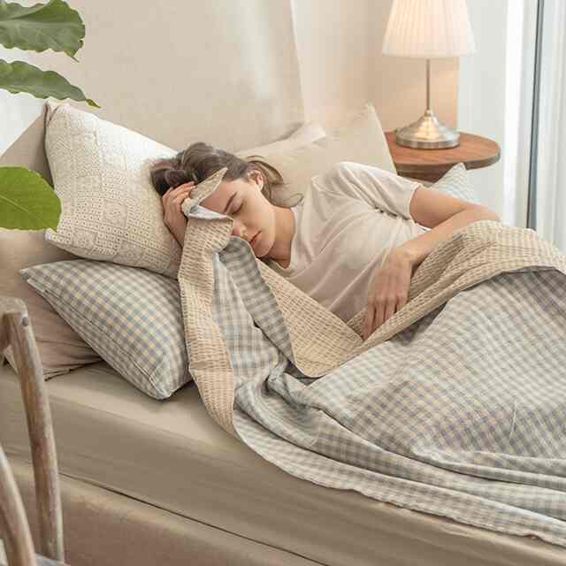 ブルーメラニンチェックサマーブランケット