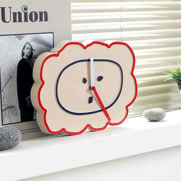 BRUNCH BROTHER カベカケトケイ