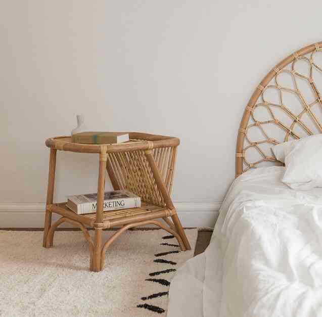 Lola マガジンラック付き サイドテーブル