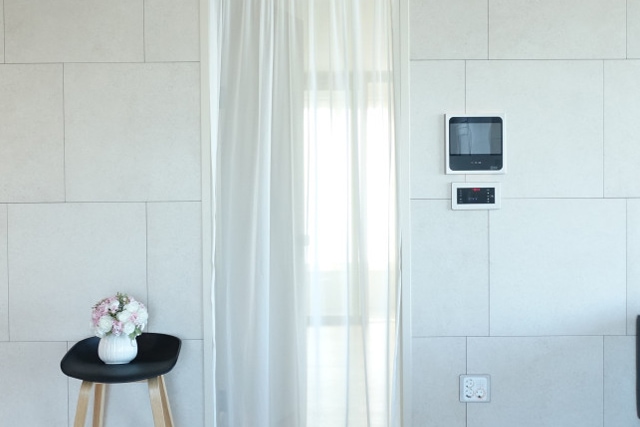https://image.ohousecdn.com/i/bucketplace-v2-development/uploads/productions/159167584374044934.jpg?w=720&h=480&c=c
