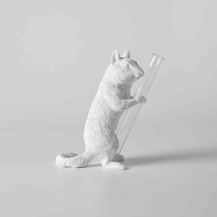 シマリスフラワーベッセル-ハンドホールド02