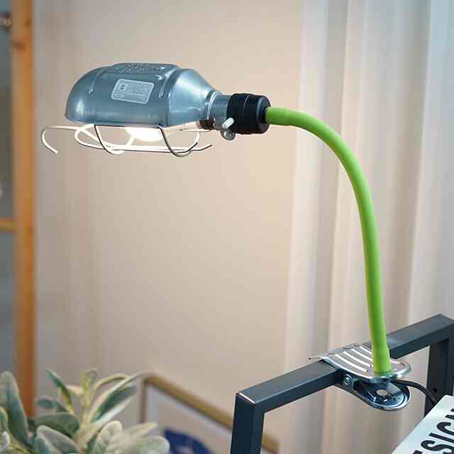 多用途ジャバラクリップライト