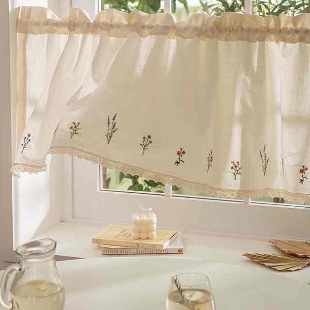 ナチュラルフラワーガーデン バランスカーテン