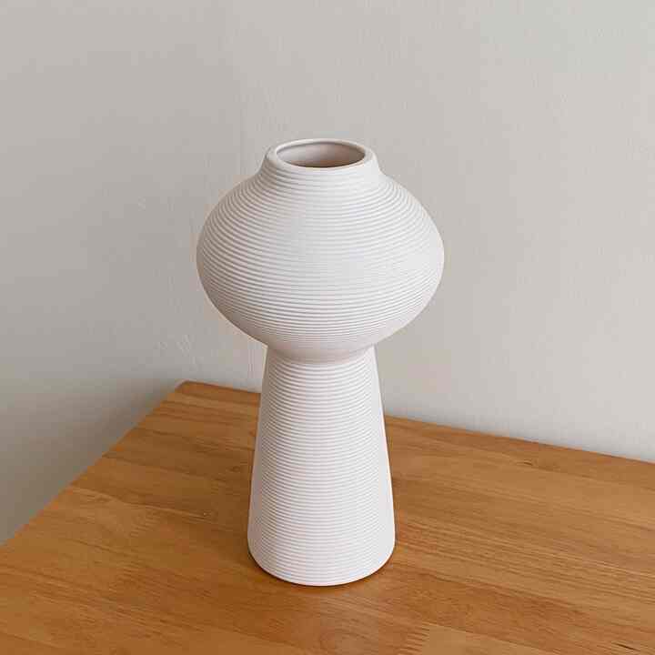 Luna Pedestal Vase