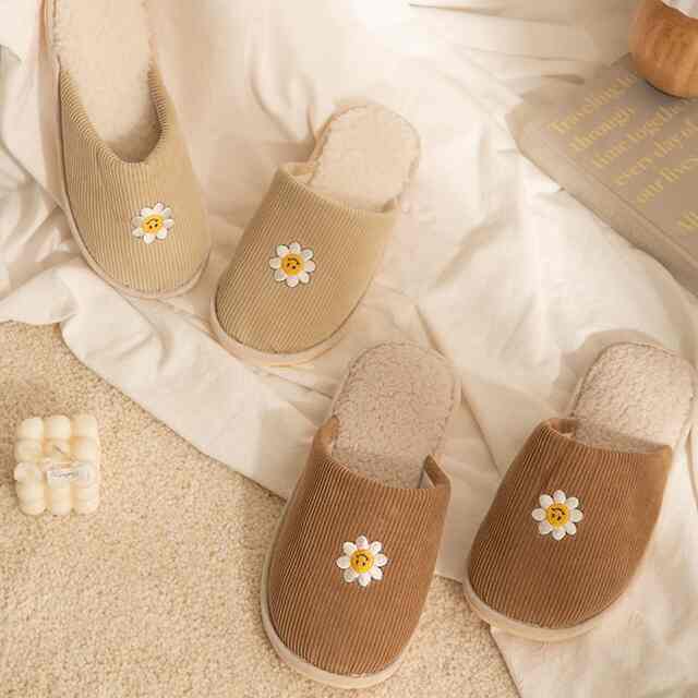 コデュロイ スマイルフラワー ルームシューズ［2色］