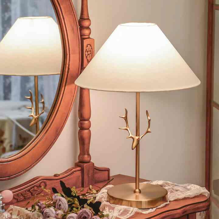 ORBIS テーブルランプ［2色］