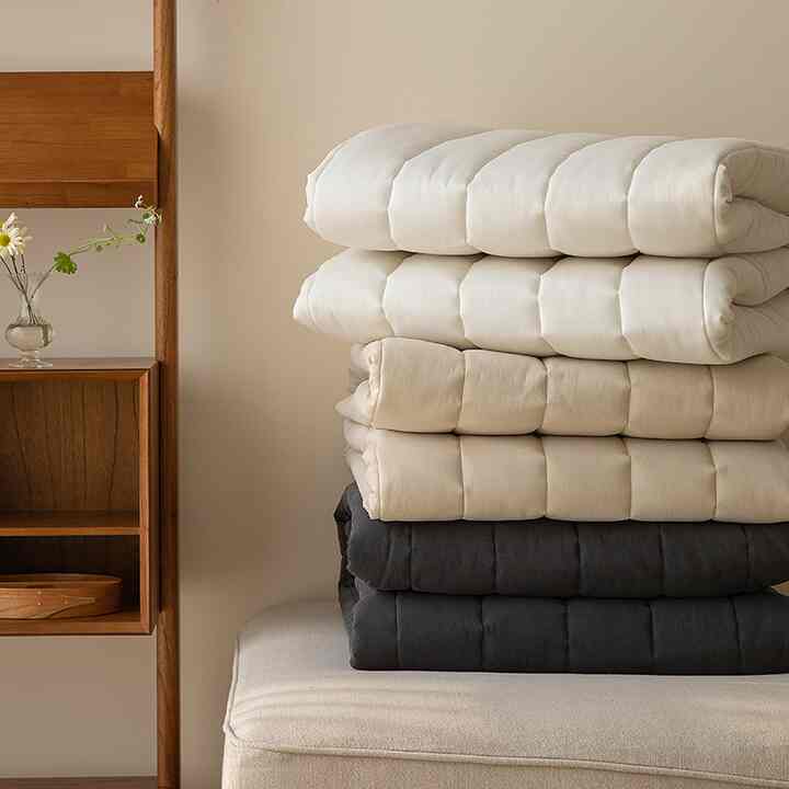 固定バンド付き 敷きパッド［3色］