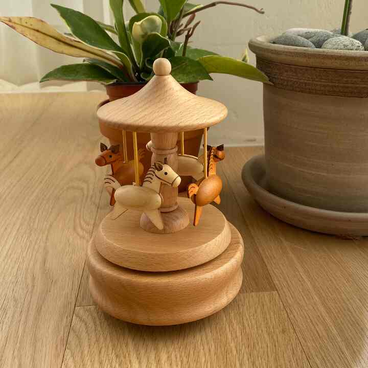 ナチュラルウッド Bronze ゼンマイ式 メリーゴーランド オルゴール