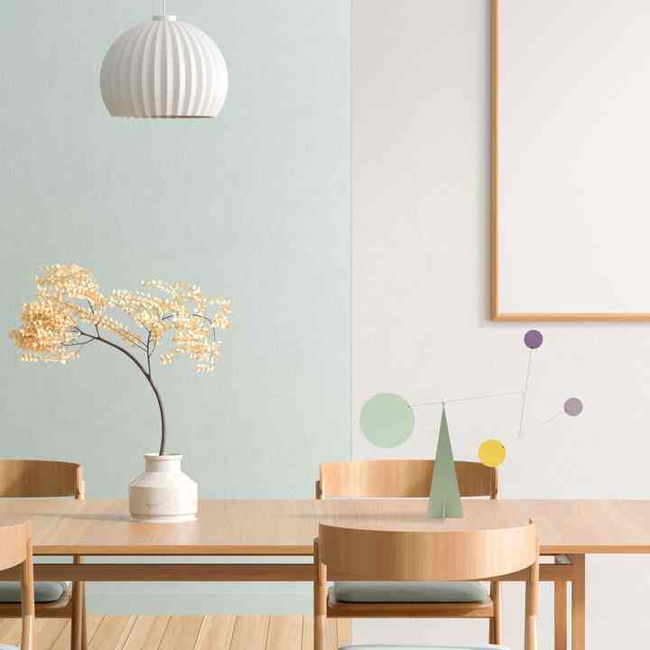 Mobile with stand Seoul