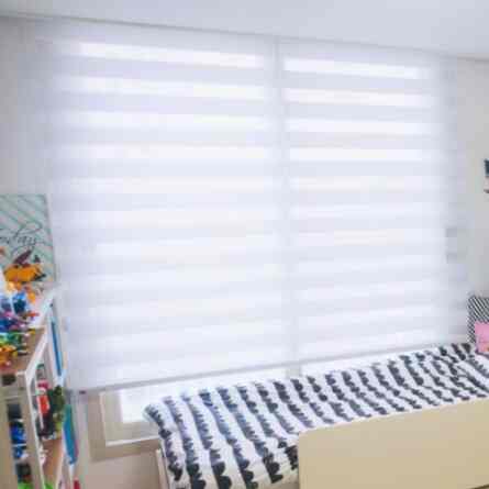 コンビ ブラインド