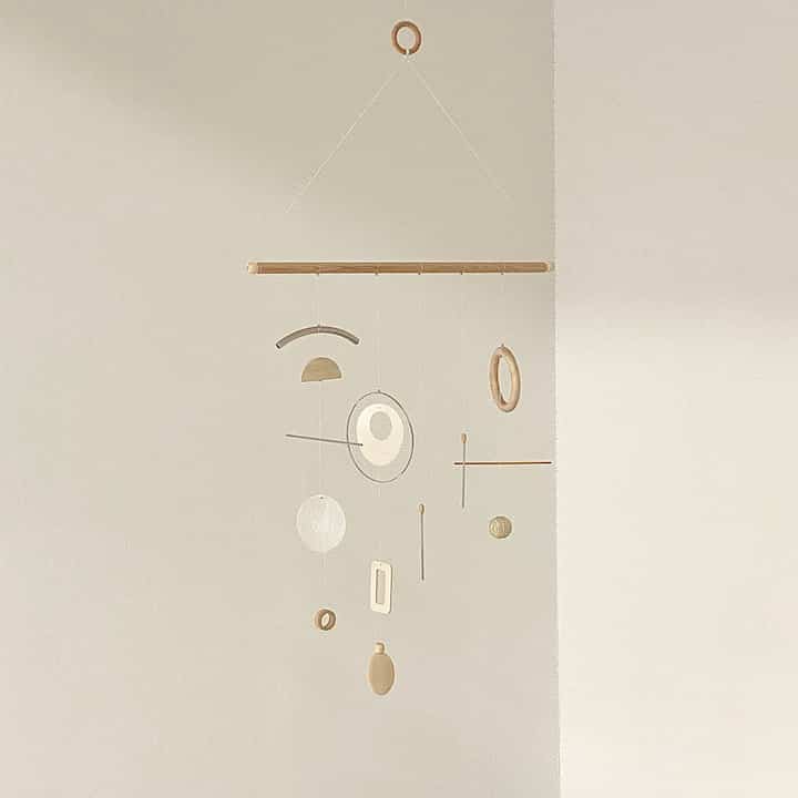 ミックスド・ミニマリスト・インテリアモビール
