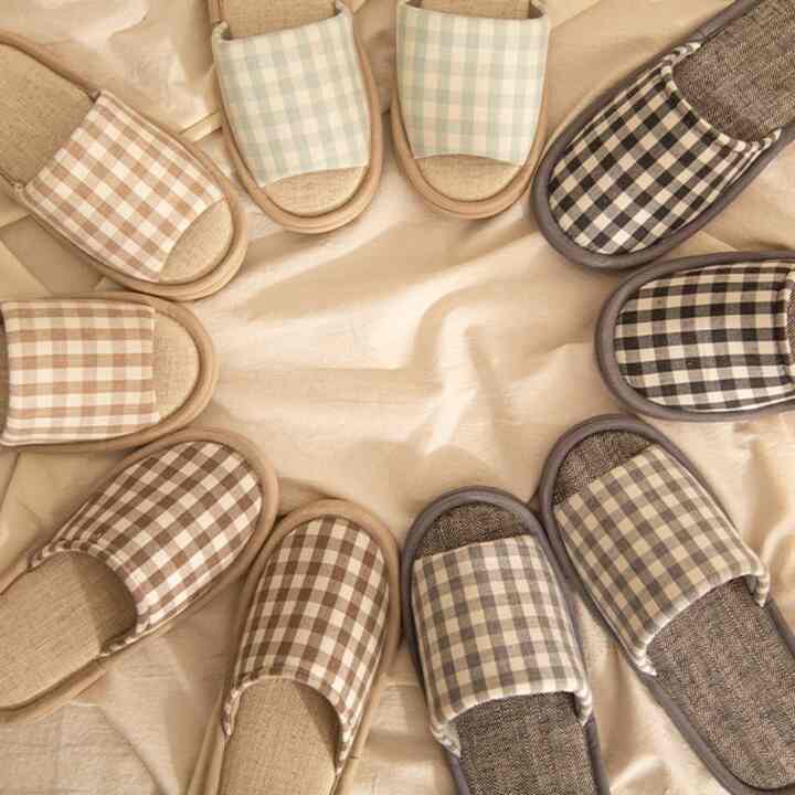 Melan Check Quiet Slippers