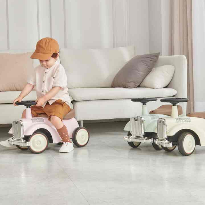 クラシックカー MODEL-M 足けり乗用玩具