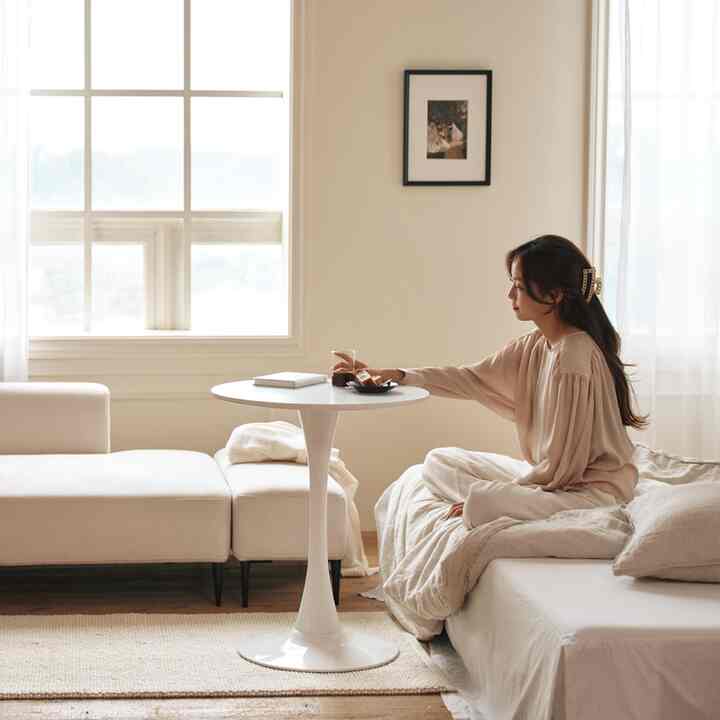 ALLON ホワイト 円形テーブル 70cm