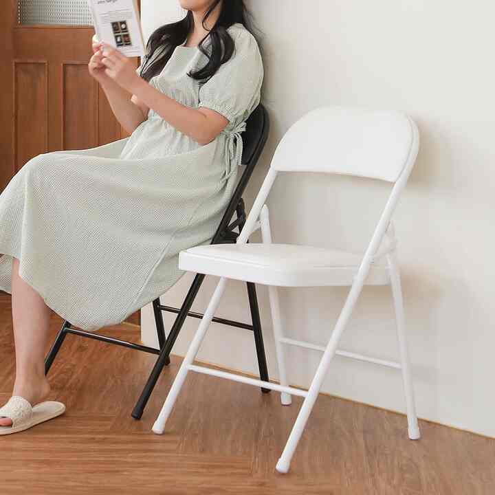 スチール 折りたたみ椅子 クッション付き［4色］