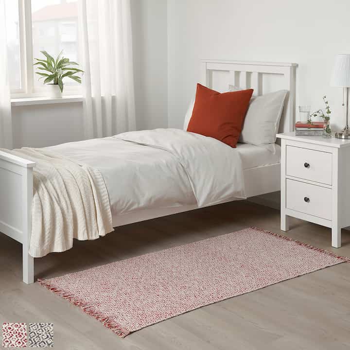 RÖRKÄR ロールシェル ラグ 平織り, ブラック/ナチュラル, 80x150 cm