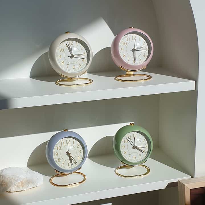 レトロ 卓上時計［4色］