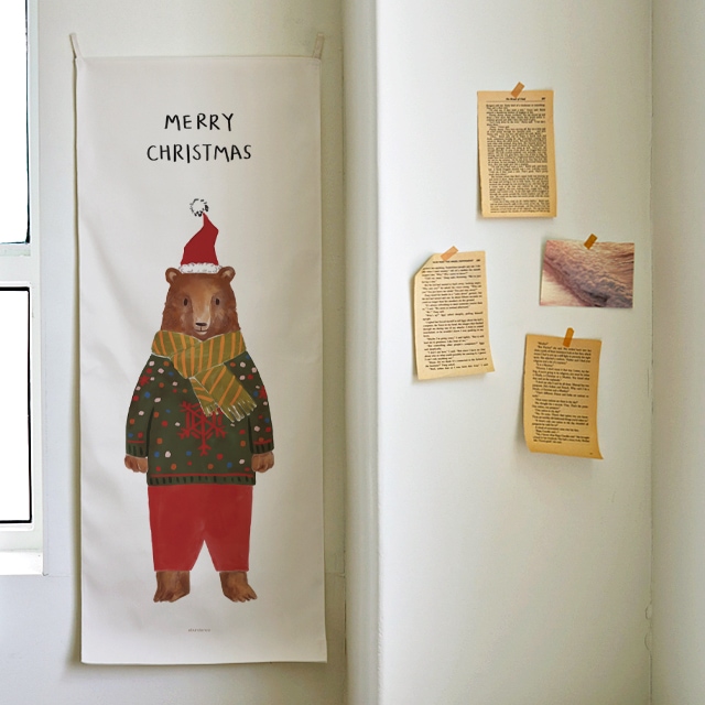 어번던스 santa bear 크리스마스 세로형 패브릭 포스터 인테리어 가리개 커튼 (2size)